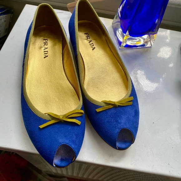 Prada Blue/Green Suede Peep Toe D'orsay Flats Size 38 1/2 - Picture 2 of 8